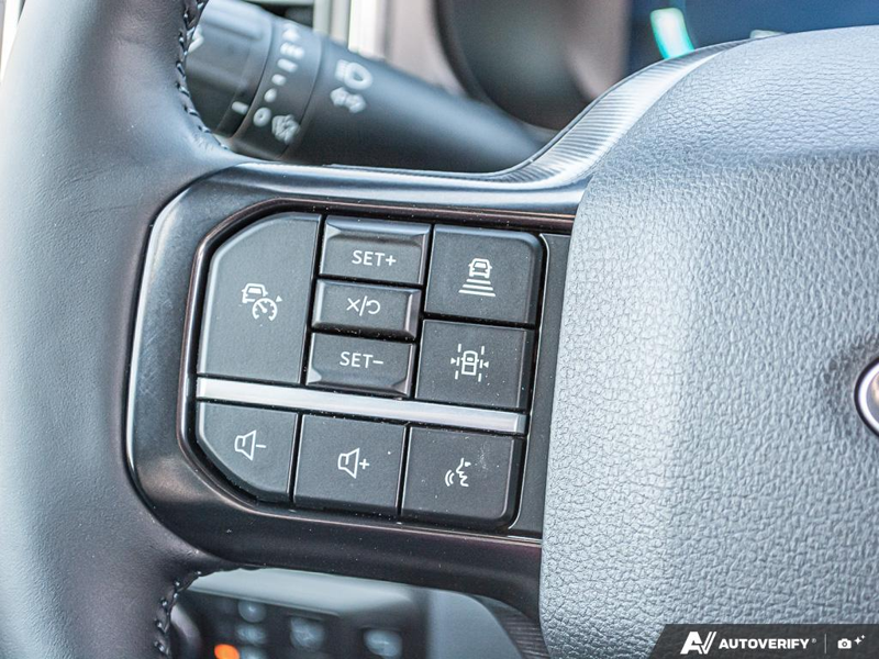 NEW 2026 Ford F-350 Super Duty Platinum Tremor - Glacier Gray Exterior / BLACK ONYX/BLUE LEATHER Interior - $126,525 - Stock #E60535 - VIN 1FT8W3BM7TEE28383 - Photo 18