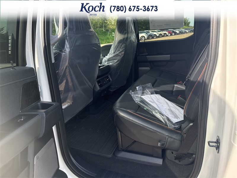 NEW 2026 Ford F-350 Super Duty Lariat - Star White Tri-Coat Exterior / BAJA, FRONT ACTIVEX TRIMMED 40/CONSOLE/40 SEATS Interior - $116,478 - Stock #A26239 - VIN 1FT8W3BT8TEF40116 - Photo 18