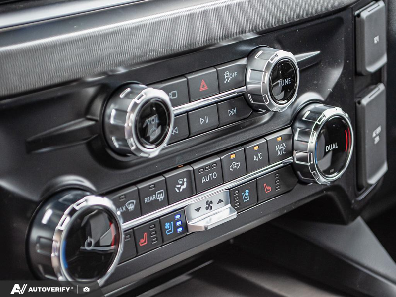 NEW 2026 Ford F-350 Super Duty Platinum - Agate Black Exterior / BLACK ONYX/BLUE LEATHER Interior - $114,915 - Stock #D60436 - VIN 1FT8W3BT6TEE26681 - Photo 19