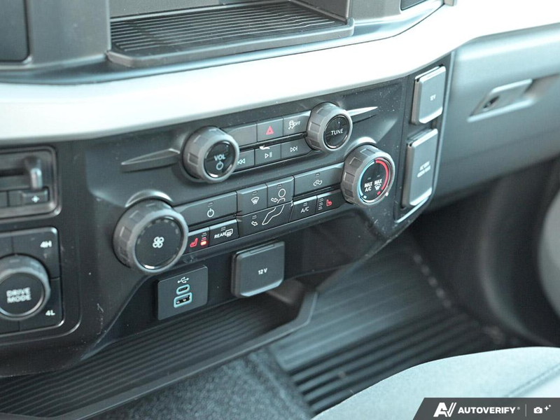 NEW 2026 Ford F-350 Super Duty XLT Cab N Chassis - Oxford White Exterior / MEDIUM DARK SLATE CLOTH Interior - $92,914 - Stock #E60337 - VIN 1FD8W3HT1TED93575 - Photo 20