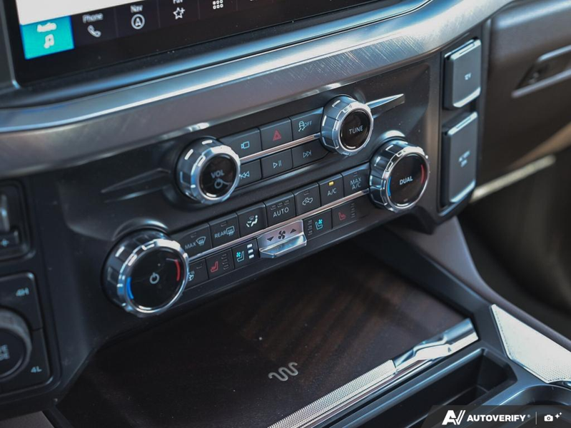 NEW 2026 Ford F-350 Super Duty King Ranch - Argon Blue Metallic Exterior / JAVA LEATHER Interior - $118,946 - Stock #E60319 - VIN 1FT8W3BM1TED66348 - Photo 20