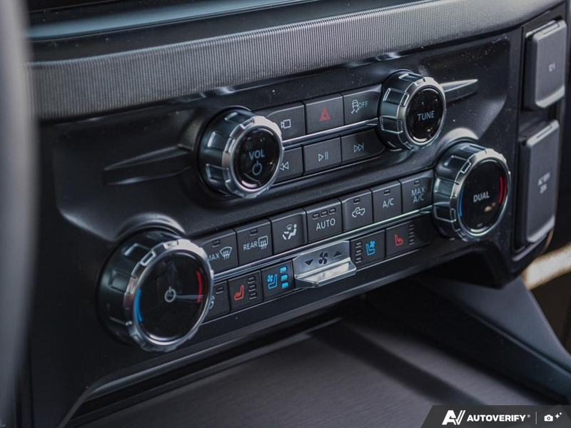 NEW 2026 Ford F-350 Super Duty Platinum - Agate Black Exterior / BLACK ONYX/BLUE LEATHER Interior - $122,298 - Stock #E60572 - VIN 1FT8W3BM9TEE28806 - Photo 20