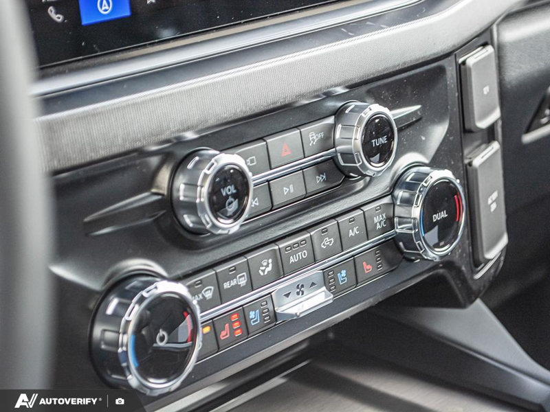NEW 2026 Ford F-350 Super Duty Platinum - Agate Black Exterior / BLACK ONYX/BLUE LEATHER Interior - $115,261 - Stock #D60311 - VIN 1FT8W3BT6TED85081 - Photo 20