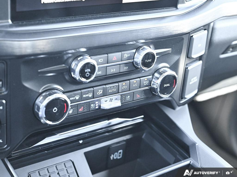 NEW 2026 Ford F-350 Super Duty Lariat - Agate Black Exterior / BLACK ONYX ACTIVEX Interior - $106,182 - Stock #E60755 - VIN 1FT8W3BT9TEE72621 - Photo 20