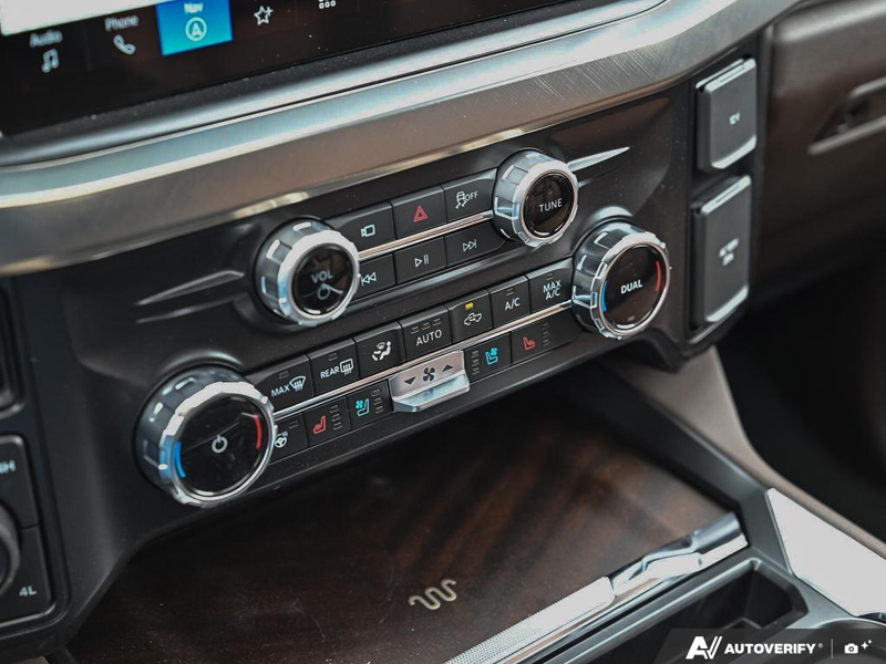 NEW 2026 Ford F-350 Super Duty King Ranch DRW - Agate Black/marsh Grey Accent Exterior / JAVA LEATHER Interior - $127,803 - Stock #E60579 - VIN 1FT8W3DMXTEE36829 - Photo 20