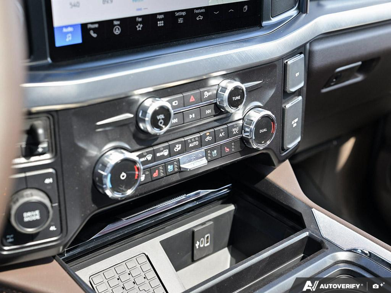 NEW 2026 Ford F-350 Super Duty King Ranch - Star White/marsh Grey Accent Exterior / JAVA LEATHER Interior - $124,162 - Stock #E60645 - VIN 1FT8W3BM9TEE28465 - Photo 21