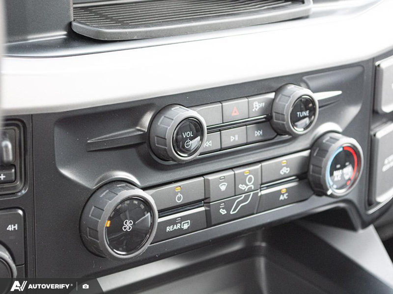 NEW 2026 Ford F-350 Super Duty XLT - Oxford White Exterior / MEDIUM DARK SLATE CLOTH Interior - $87,264 - Stock #D60708 - VIN 1FT8W3BT8TEF28290 - Photo 21