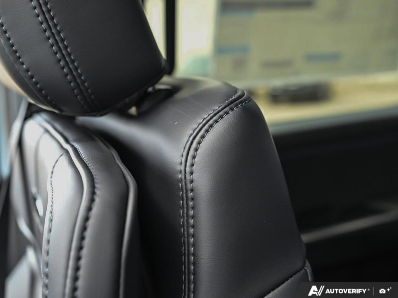 NEW 2026 Ford F-350 Super Duty Platinum Tremor - Glacier Gray Exterior / BLACK ONYX/BLUE LEATHER Interior - $129,903 - Stock #E60442 - VIN 1FT8W3BM1TED99091 - Photo 22