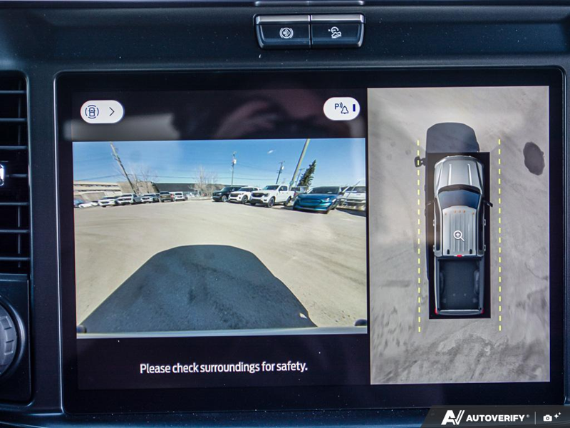 NEW 2026 Ford F-350 Super Duty Platinum Tremor - Glacier Gray Exterior / BLACK ONYX/BLUE LEATHER Interior - $126,525 - Stock #E60535 - VIN 1FT8W3BM7TEE28383 - Photo 22