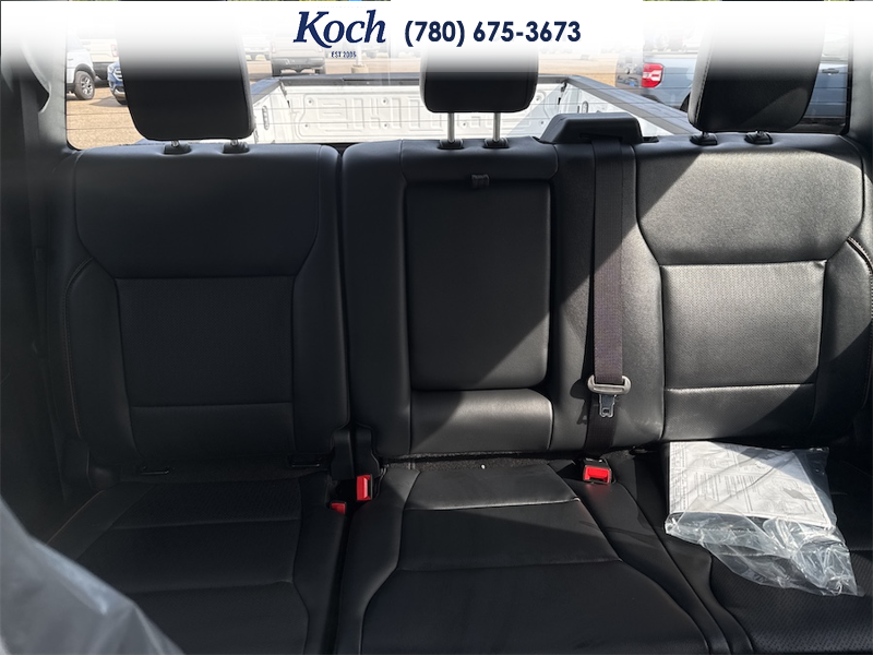 NEW 2026 Ford F-350 Super Duty Lariat - Star White Tri-Coat Exterior / BAJA, FRONT ACTIVEX TRIMMED 40/CONSOLE/40 SEATS Interior - $116,478 - Stock #A26239 - VIN 1FT8W3BT8TEF40116 - Photo 22