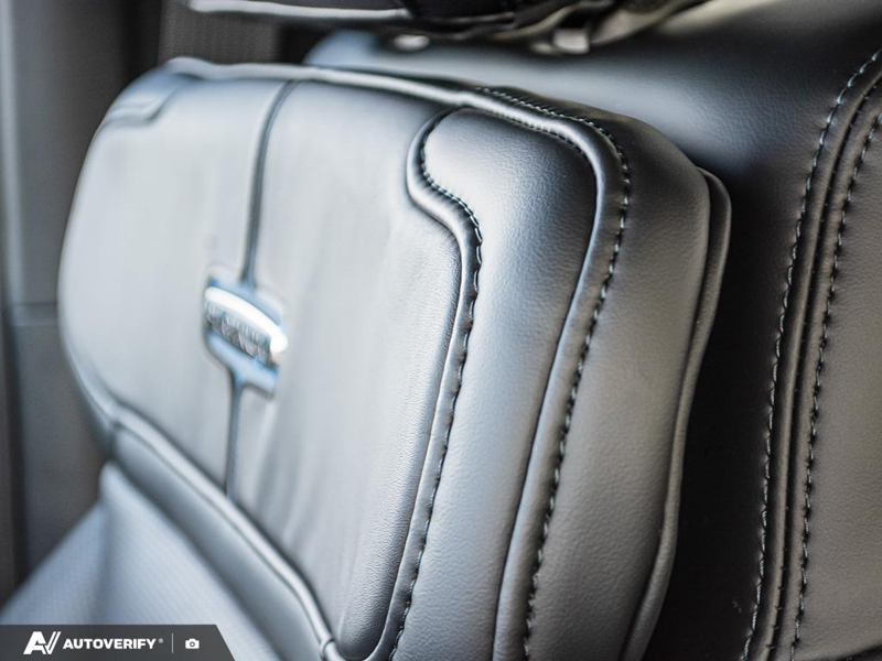 NEW 2026 Ford F-350 Super Duty Platinum - Star White Tri-coat Metallic Exterior / BLACK ONYX/BLUE LEATHER Interior - $116,140 - Stock #D60408 - VIN 1FT8W3BT9TEE27596 - Photo 24