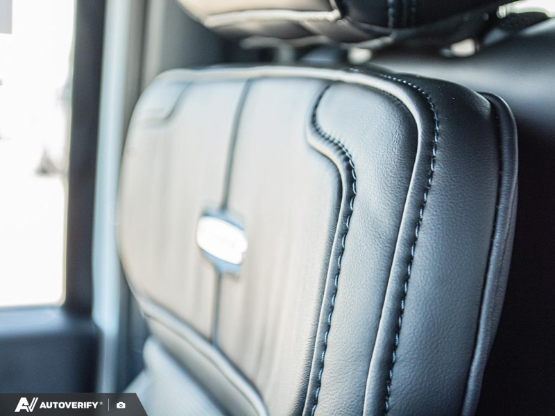 NEW 2026 Ford F-350 Super Duty Platinum - Star White Tri-coat Metallic Exterior / BLACK ONYX/BLUE LEATHER Interior - $118,264 - Stock #D60638 - VIN 1FT8W3BM4TEE13999 - Photo 24