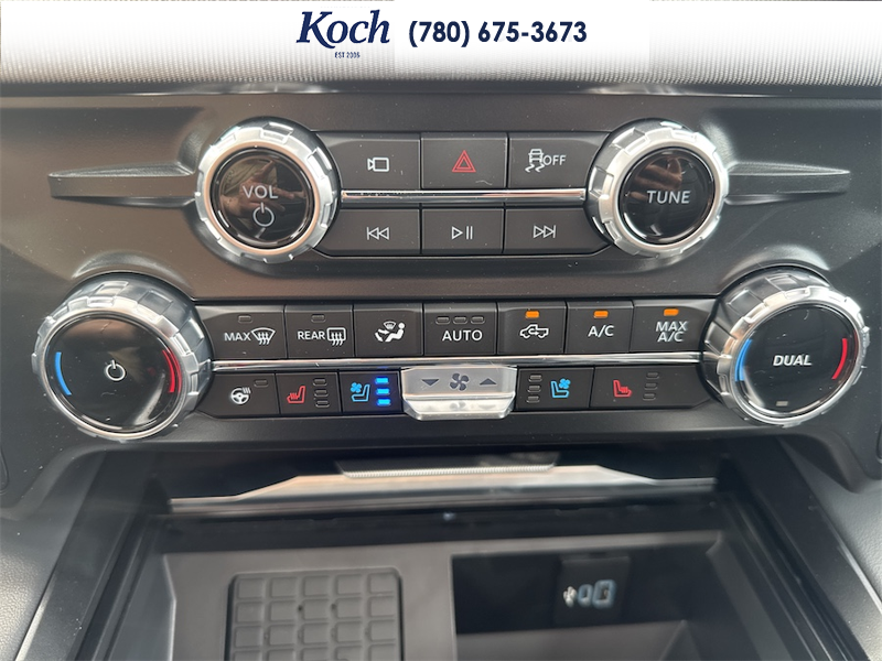 NEW 2026 Ford F-350 Super Duty Platinum - Agate Black Exterior / BLACK LEATHER Interior - $134,229 - Stock #A26162 - VIN 1FT8W3BM2TEE46502 - Photo 24