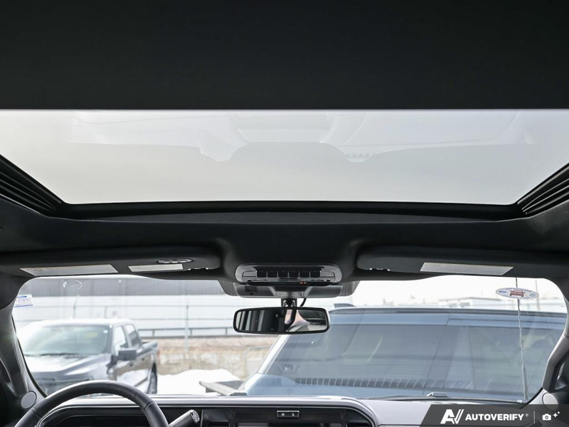 NEW 2026 Ford F-350 Super Duty Platinum - Star White Tri-coat Metallic Exterior / BLACK ONYX/BLUE LEATHER Interior - $116,043 - Stock #E60392 - VIN 1FT8W3BT6TED89079 - Photo 26