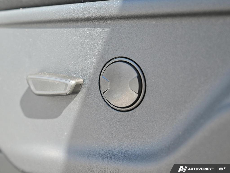 NEW 2026 Ford F-350 Super Duty XLT Cab N Chassis - Oxford White Exterior / MEDIUM DARK SLATE CLOTH Interior - $92,914 - Stock #E60337 - VIN 1FD8W3HT1TED93575 - Photo 27