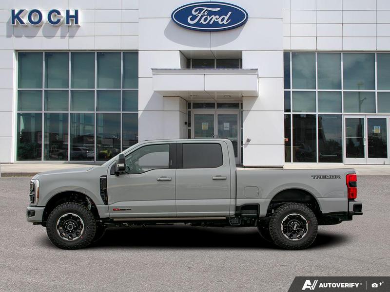 2026 Ford F-350 Platinum photo 2