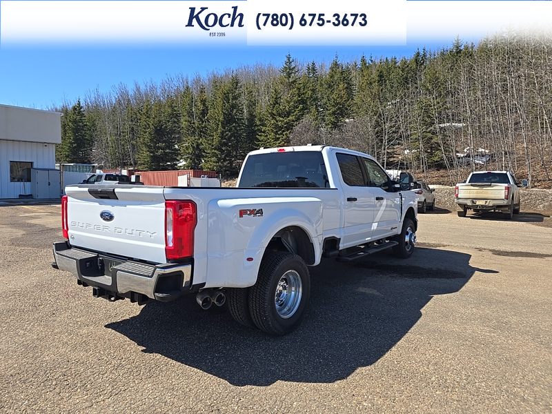 NEW 2026 Ford F-350 Super Duty XLT - Oxford White Exterior / MEDIUM DARK SLATE CLOTH Interior - $89,945 - Stock #A26124 - VIN 1FT8W3DT0TED88927 - Photo 2