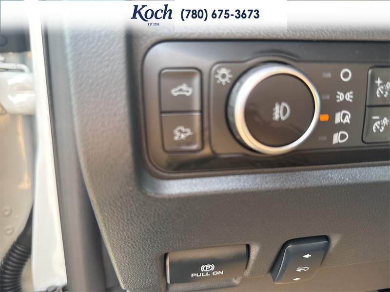 NEW 2026 Ford F-350 Super Duty Lariat - Star White Tri-Coat Exterior / BAJA, FRONT ACTIVEX TRIMMED 40/CONSOLE/40 SEATS Interior - $116,478 - Stock #A26239 - VIN 1FT8W3BT8TEF40116 - Photo 38