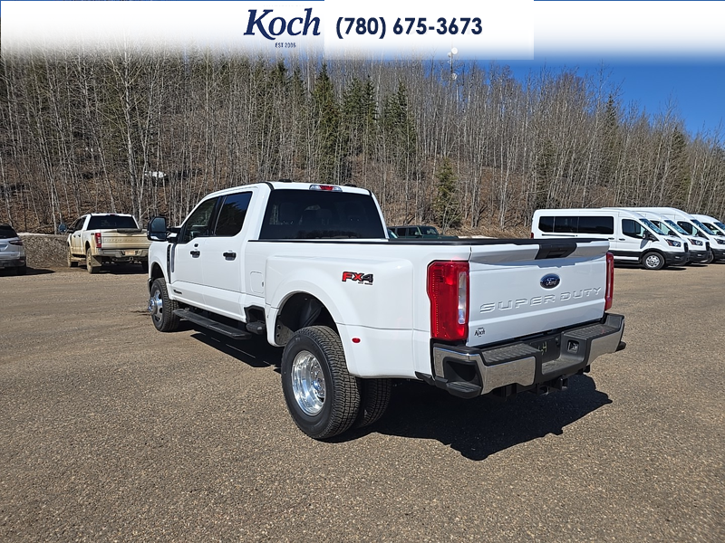 NEW 2026 Ford F-350 Super Duty XLT - Oxford White Exterior / MEDIUM DARK SLATE CLOTH Interior - $89,945 - Stock #A26124 - VIN 1FT8W3DT0TED88927 - Photo 3