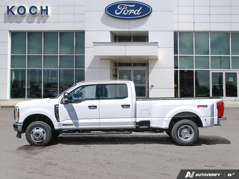 NEW 2026 Ford F-350 Super Duty XLT - Oxford White Exterior / MEDIUM DARK SLATE CLOTH Interior - $98,869 - Stock #E60757 - VIN 1FT8W3DT2TEE82498 - Photo 3