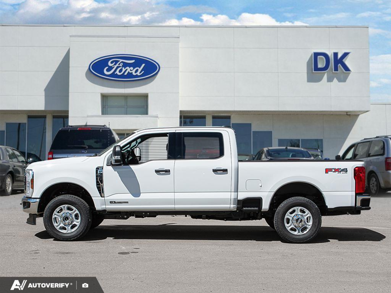 NEW 2026 Ford F-350 Super Duty XLT - Oxford White Exterior / MEDIUM DARK SLATE CLOTH Interior - $86,242 - Stock #D60596 - VIN 1FT8W3BT9TEE82940 - Photo 3