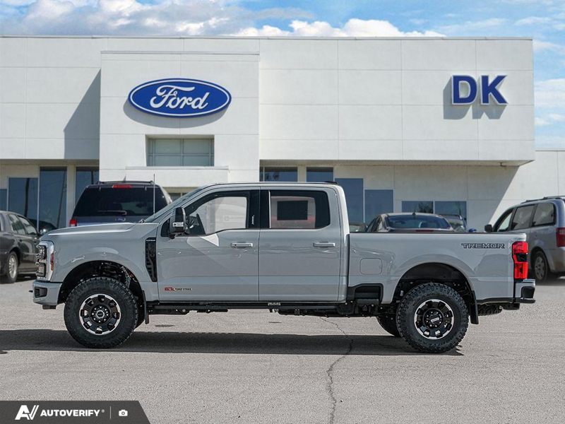 NEW 2026 Ford F-350 Super Duty Platinum - Avalanche Exterior / BLACK ONYX/PLATINUM BLUE, UNIQUE PLATINUM LEATHER 40/CONSOLE/40 Interior - $122,867 - Stock #D60791 - VIN 1FT8W3BMXTED92978 - Photo 3
