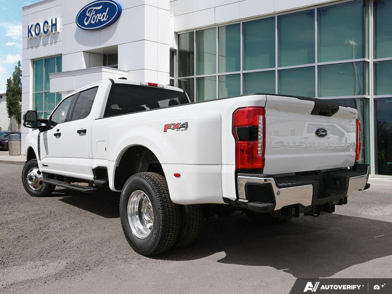 NEW 2026 Ford F-350 Super Duty XLT DRW - Oxford White Exterior / MEDIUM DARK SLATE CLOTH Interior - $94,919 - Stock #E60441 - VIN 1FT8W3DT0TED88541 - Photo 4