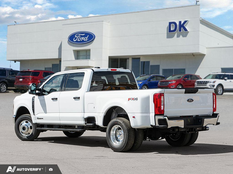 NEW 2026 Ford F-350 Super Duty XLT - Oxford White Exterior / MEDIUM DARK SLATE CLOTH Interior - $90,653 - Stock #D60442 - VIN 1FT8W3DT6TEE25138 - Photo 4
