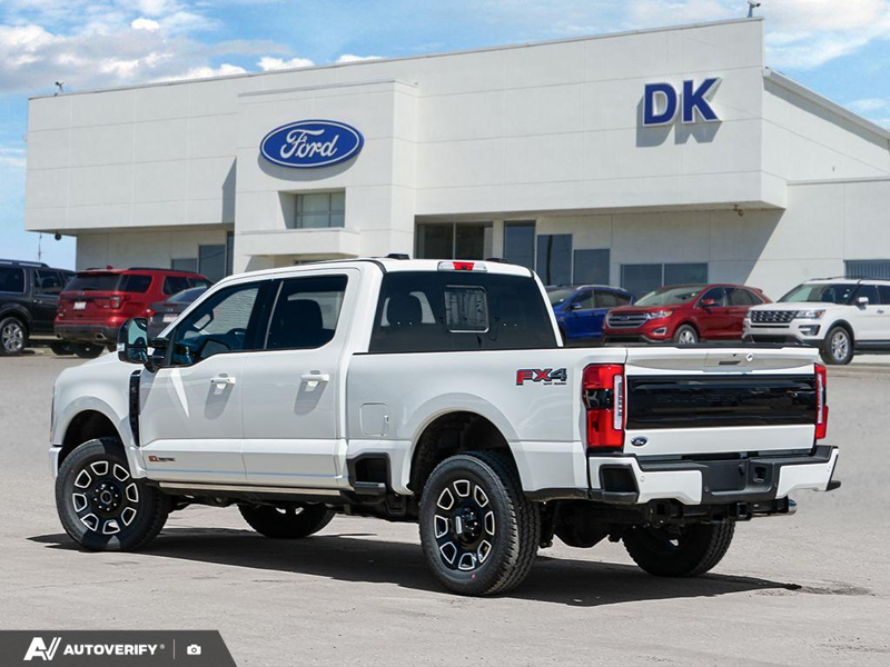 NEW 2026 Ford F-350 Super Duty Platinum - Star White Tri-coat Metallic Exterior / BLACK ONYX/BLUE LEATHER Interior - $118,264 - Stock #D60638 - VIN 1FT8W3BM4TEE13999 - Photo 4