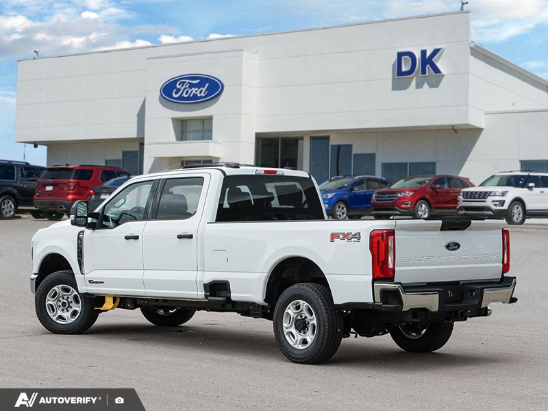 NEW 2026 Ford F-350 Super Duty XLT - Oxford White Exterior / MEDIUM DARK SLATE CLOTH Interior - $83,442 - Stock #D60619 - VIN 1FT8W3BT2TEE86652 - Photo 4