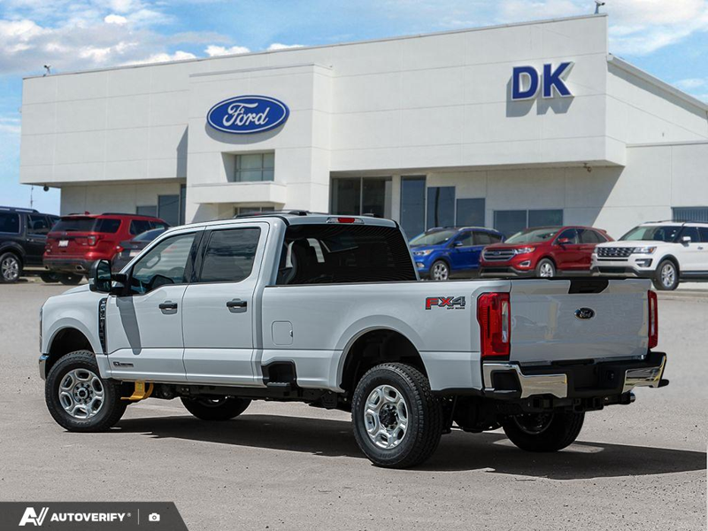 NEW 2026 Ford F-350 Super Duty XLT - Oxford White Exterior / MEDIUM DARK SLATE CLOTH Interior - $83,442 - Stock #D60650 - VIN 1FT8W3BT3TEF01188 - Photo 4