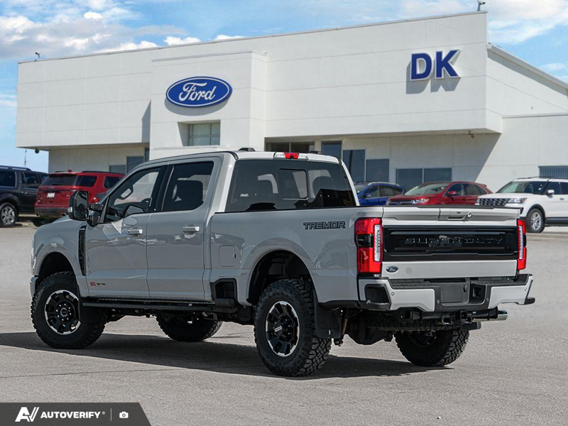 NEW 2026 Ford F-350 Super Duty Platinum - Avalanche Exterior / BLACK ONYX/PLATINUM BLUE, UNIQUE PLATINUM LEATHER 40/CONSOLE/40 Interior - $122,867 - Stock #D60791 - VIN 1FT8W3BMXTED92978 - Photo 4