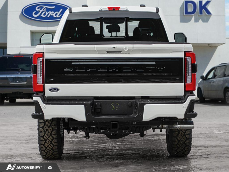NEW 2026 Ford F-350 Super Duty Platinum - Star White Tri-Coat Exterior / BLACK ONYX/PLATINUM BLUE, UNIQUE PLATINUM LEATHER 40/CONSOLE/40 Interior - $123,675 - Stock #D60358 - VIN 1FT8W3BM1TEE07738 - Photo 5