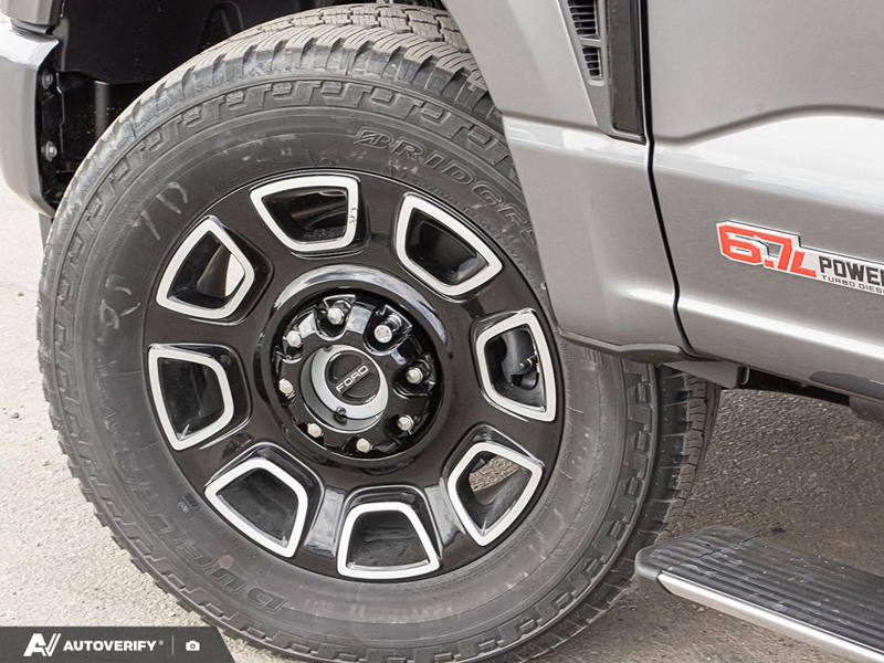 NEW 2026 Ford F-350 Super Duty Platinum - Carbonized Grey Metallic Exterior / BLACK ONYX/BLUE LEATHER Interior - $118,435 - Stock #D60444 - VIN 1FT8W3BMXTEE27115 - Photo 5