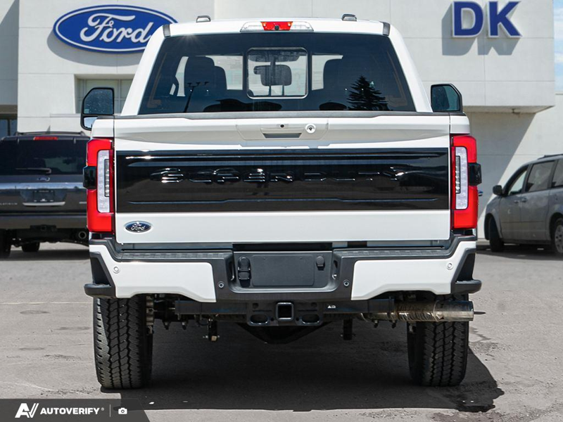 NEW 2026 Ford F-350 Super Duty Platinum - Star White Tri-coat Metallic Exterior / BLACK ONYX/BLUE LEATHER Interior - $118,264 - Stock #D60638 - VIN 1FT8W3BM4TEE13999 - Photo 5