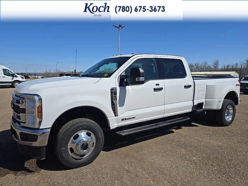 NEW 2026 Ford F-350 Super Duty XLT - Oxford White Exterior / MEDIUM DARK SLATE CLOTH Interior - $89,945 - Stock #A26124 - VIN 1FT8W3DT0TED88927 - Photo 5