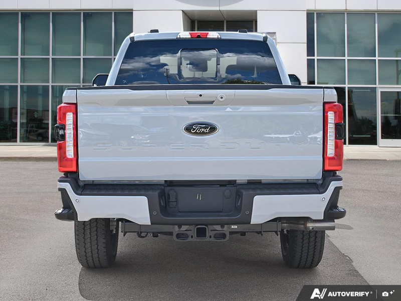 NEW 2026 Ford F-350 Super Duty Lariat - Avalanche Exterior / BLACK ONYX ACTIVEX Interior - $113,372 - Stock #E60756 - VIN 1FT8W3BT1TEE76422 - Photo 5