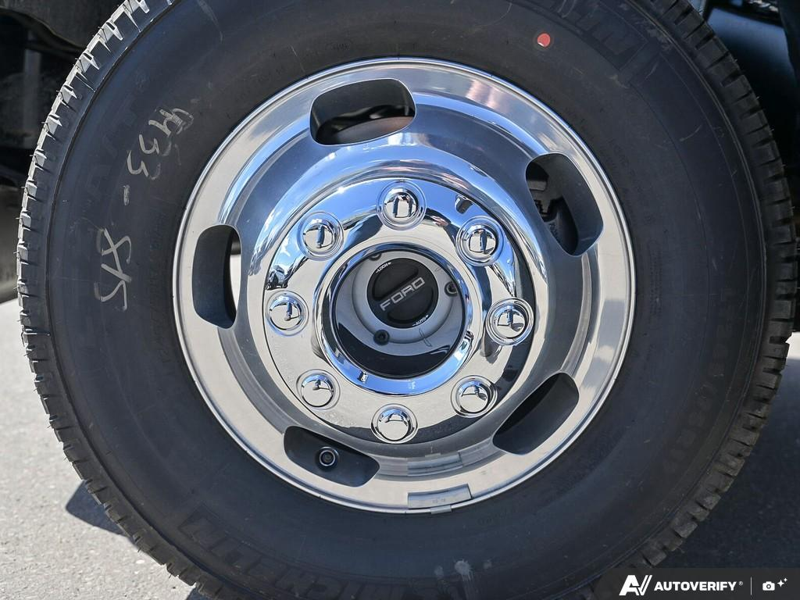 NEW 2026 Ford F-350 Super Duty King Ranch DRW - Star White/marsh Grey Accent Exterior / JAVA LEATHER Interior - $120,616 - Stock #E60586 - VIN 1FT8W3DM1TEE28795 - Photo 6