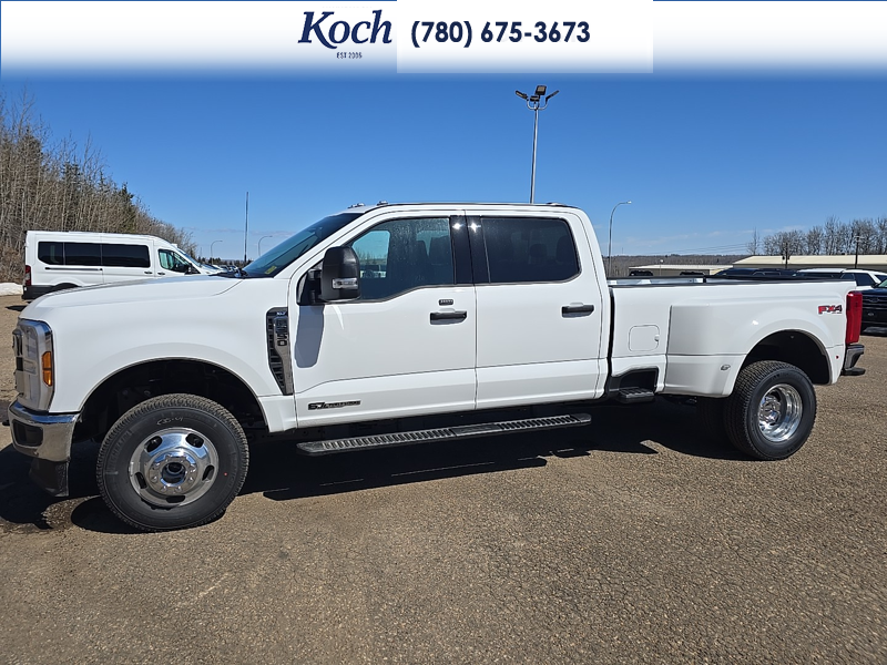 NEW 2026 Ford F-350 Super Duty XLT - Oxford White Exterior / MEDIUM DARK SLATE CLOTH Interior - $89,945 - Stock #A26124 - VIN 1FT8W3DT0TED88927 - Photo 6