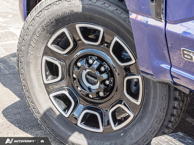 NEW 2026 Ford F-350 Super Duty Platinum - Argon Blue Metallic Exterior / BLACK ONYX/BLUE LEATHER Interior - $115,248 - Stock #D60599 - VIN 1FT8W3BT6TEE88940 - Photo 6