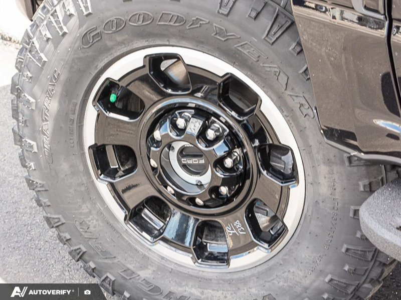 NEW 2026 Ford F-350 Super Duty Platinum - Agate Black Metallic Exterior / BLACK ONYX/PLATINUM BLUE, UNIQUE PLATINUM LEATHER 40/CONSOLE/40 Interior - $122,340 - Stock #D60703 - VIN 1FT8W3BM4TED65193 - Photo 6