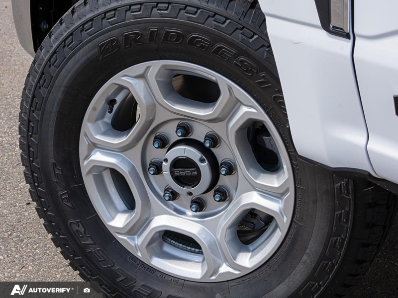 NEW 2026 Ford F-350 Super Duty XLT - Oxford White Exterior / MEDIUM DARK SLATE CLOTH Interior - $83,442 - Stock #D60650 - VIN 1FT8W3BT3TEF01188 - Photo 6