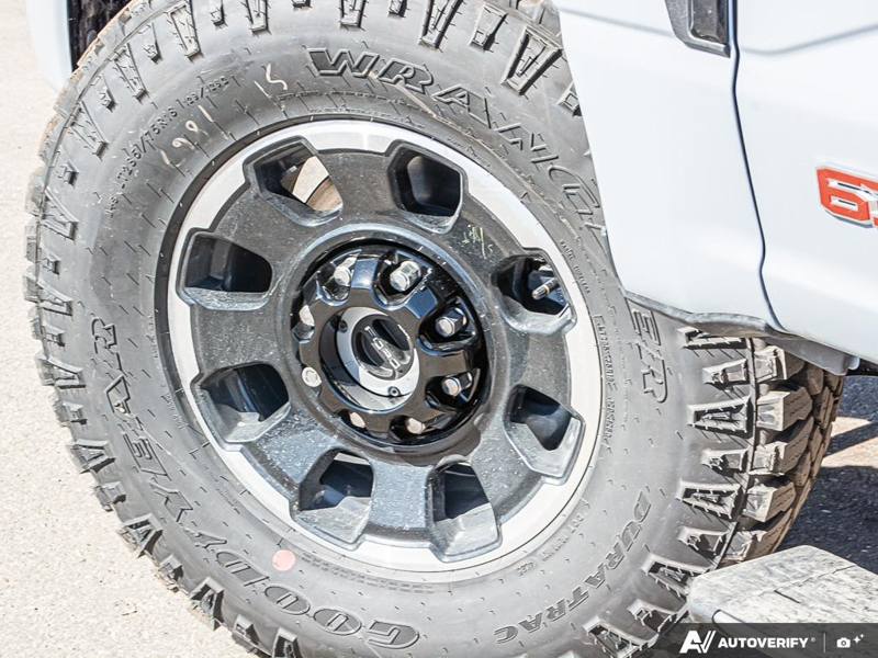 NEW 2026 Ford F-350 Super Duty Platinum Tremor - Glacier Gray Exterior / BLACK ONYX/BLUE LEATHER Interior - $126,525 - Stock #E60535 - VIN 1FT8W3BM7TEE28383 - Photo 6