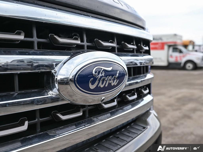 NEW 2026 Ford F-350 Super Duty King Ranch - Agate Black/marsh Grey Accent Exterior / JAVA LEATHER Interior - $118,862 - Stock #E60468 - VIN 1FT8W3BT3TEE05660 - Photo 9