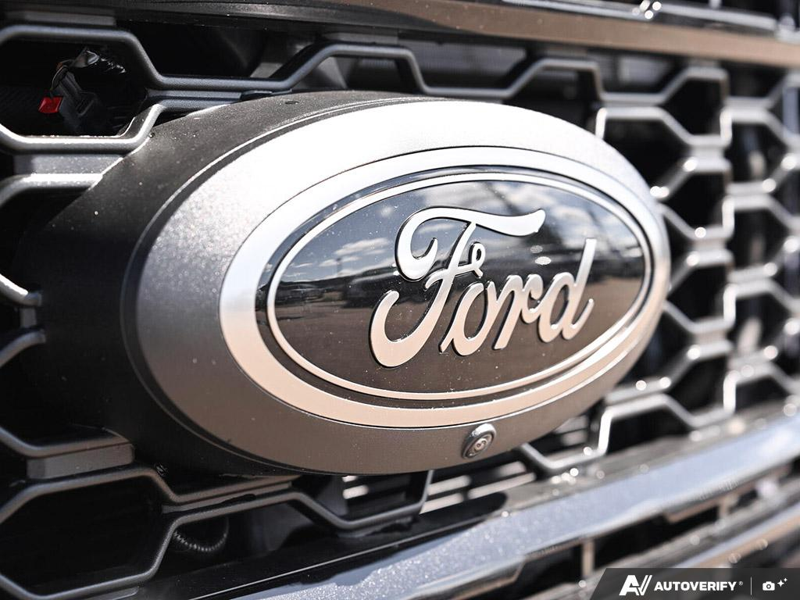 NEW 2026 Ford F-350 Super Duty Lariat - Agate Black Exterior / BLACK ONYX ACTIVEX Interior - $106,182 - Stock #E60755 - VIN 1FT8W3BT9TEE72621 - Photo 9