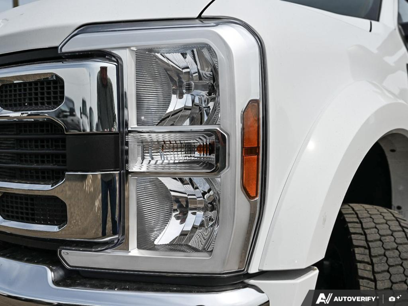 NEW 2026 Ford F-450 Super Duty XLT - Oxford White Exterior / MEDIUM DARK SLATE CLOTH Interior - $106,099 - Stock #E60874 - VIN 1FT8W4DTXTEE98745 - Photo 10