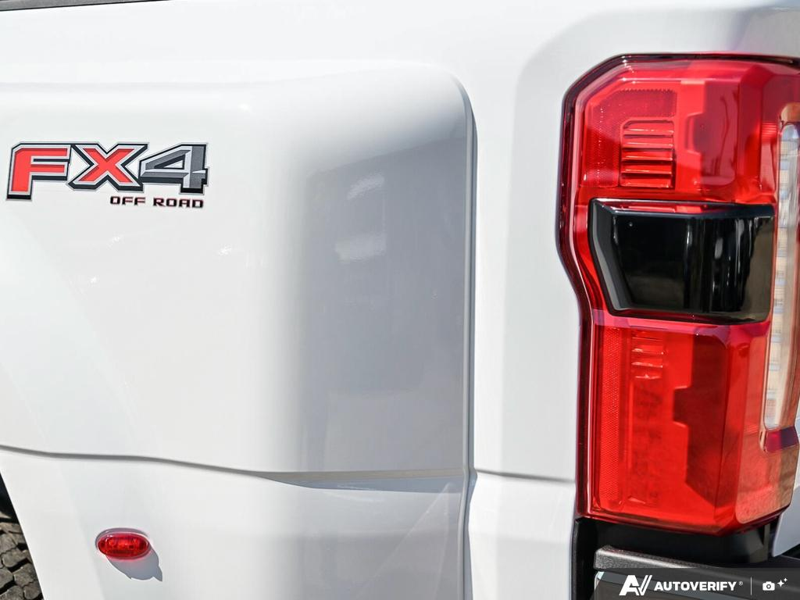 NEW 2026 Ford F-450 Super Duty XLT - Oxford White Exterior / MEDIUM DARK SLATE CLOTH Interior - $111,768 - Stock #E60859 - VIN 1FT8W4DM5TEE97222 - Photo 12