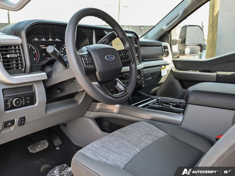NEW 2026 Ford F-450 Super Duty XLT - Oxford White Exterior / MEDIUM DARK SLATE CLOTH Interior - $106,099 - Stock #E60861 - VIN 1FT8W4DT7TEE70305 - Photo 13