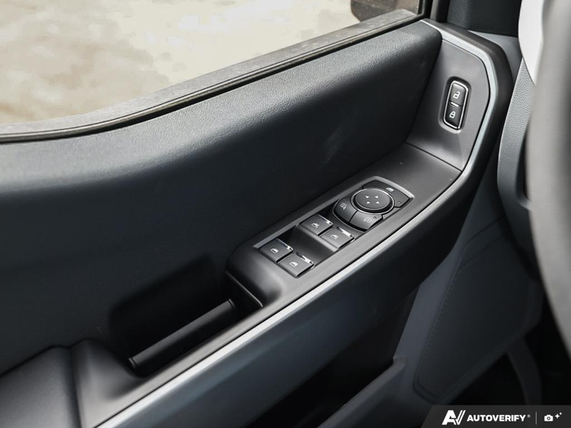 NEW 2026 Ford F-450 Super Duty XLT - Oxford White Exterior / MEDIUM DARK SLATE CLOTH Interior - $101,099 - Stock #E60874 - VIN 1FT8W4DTXTEE98745 - Photo 17