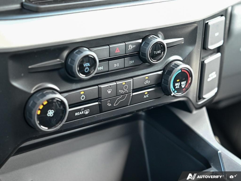 NEW 2026 Ford F-450 Super Duty XLT - Oxford White Exterior / MEDIUM DARK SLATE CLOTH Interior - $105,039 - Stock #E60848 - VIN 1FT8W4DT7TEE97259 - Photo 20